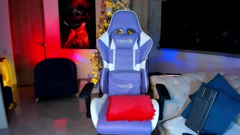 Sophie Cardenas ..... independent model online show from 01-08-26, 01:52