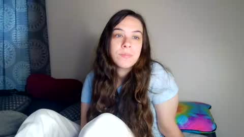 Bella online show from 06-28-26, 04:02