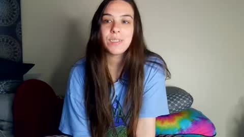 Bella online show from 06-30-26, 05:14