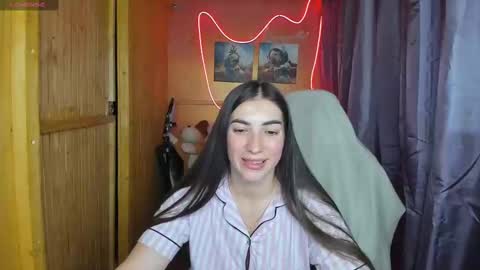 Snapshot of miss_tasy chatting on 02-18-25, 03:21 Melanie January 15th is my birthday there will be an interesting show online show from 02-18-25, 03:21