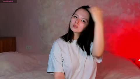 JULIE online show from 04-22-26, 10:06