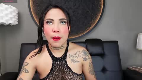 Snapshot of miss_vaiolette chatting on 05-09-26, 11:04 Vaiolette online show from 05-09-26, 11:04