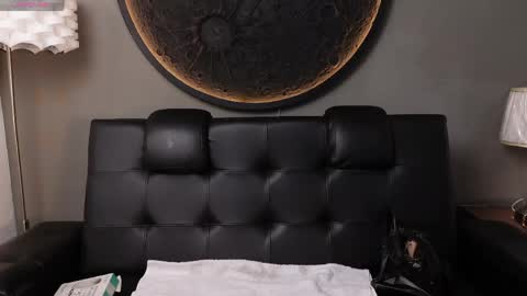 Snapshot of miss_vaiolette chatting on 06-05-26, 11:05 Vaiolette online show from 06-05-26, 11:05