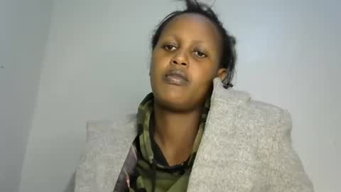 Snapshot of miss_vall chatting on 01-28-25, 07:00 miss_vall online show from 01-28-25, 07:00