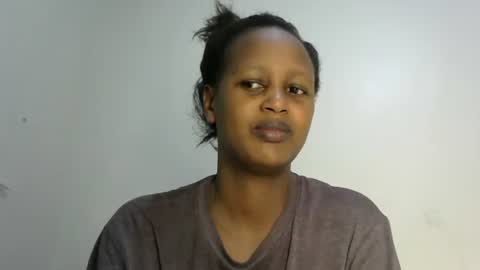 Snapshot of miss_vall chatting on 01-30-25, 07:18 miss_vall online show from 01-30-25, 07:18