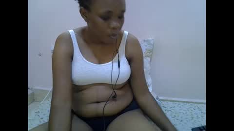 miss_velour online show from 04-25-26, 01:41