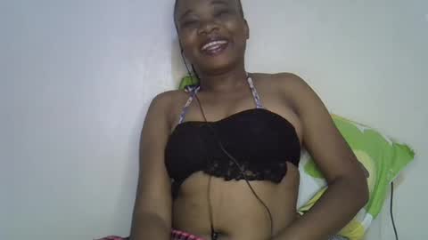 Snapshot of miss_velour chatting on 07-19-26, 12:03 miss_velour online show from 07-19-26, 12:03