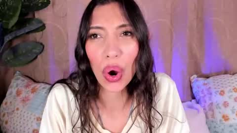 Miss Veronica online show from 06-19-26, 02:21