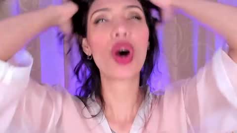 Miss Veronica online show from 06-25-26, 01:26