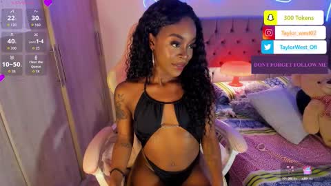 Snapshot of miss_west chatting on 10-02-25, 06:09 Tay Tay Independent Model   online show from 10-02-25, 06:09