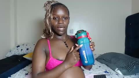 Snapshot of miss_wetcherry chatting on 05-16-26, 12:40 Cherie Independent model online show from 05-16-26, 12:40