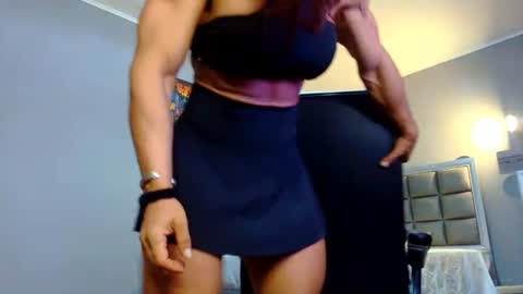 Alesyamuscledoll online show from 06-27-26, 06:57