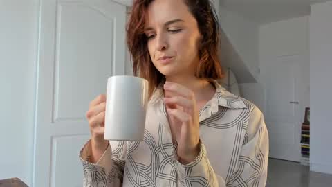 Snapshot of missalexthorn chatting on 03-19-26, 10:41 Alexandra Thorn online show from 03-19-26, 10:41