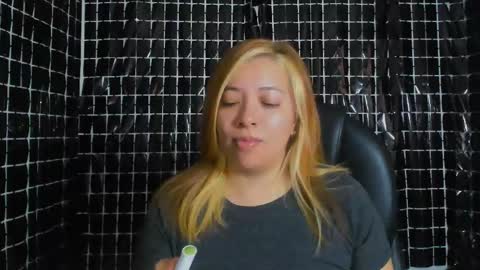 Snapshot of missalmafenix chatting on 06-02-26, 12:51 missalmafenix online show from 06-02-26, 12:51