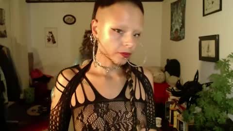 Snapshot of missanarky chatting on 02-27-25, 01:27 Anarkitten online show from 02-27-25, 01:27