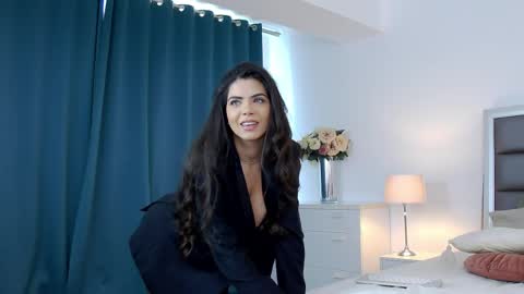 Snapshot of missangelinnaa chatting on 04-11-26, 01:15 n g e l i n a online show from 04-11-26, 01:15