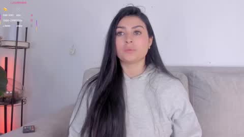 Snapshot of missbianca1 chatting on 09-25-25, 12:09 Bianca Torres online show from 09-25-25, 12:09