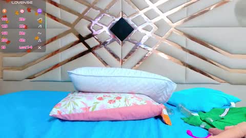 Snapshot of missbnasty_ chatting on 10-23-25, 02:55 Miss Evelyn online show from 10-23-25, 02:55