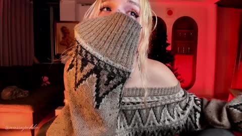 Chloe freelance model Please your thumbs up are important  online show from 12-13-24, 04:00