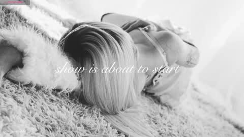 Chloe freelance model Please your thumbs up are important  online show from 04-28-26, 01:59