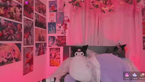 Snapshot of misscurvytop chatting on 05-16-26, 12:51 Vane online show from 05-16-26, 12:51