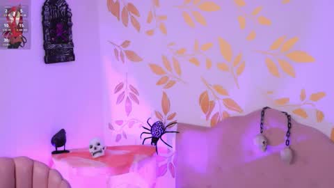 Snapshot of misselektra__ chatting on 10-27-25, 05:22 ELEKTRA online show from 10-27-25, 05:22