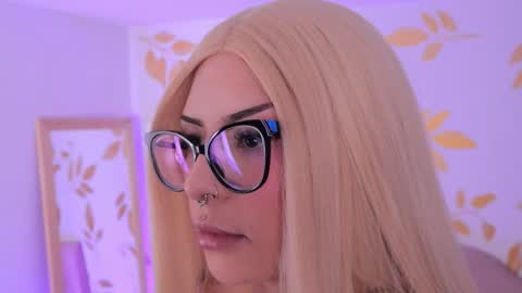 Snapshot of misselektra__ chatting on 11-17-25, 03:56 ELEKTRA online show from 11-17-25, 03:56