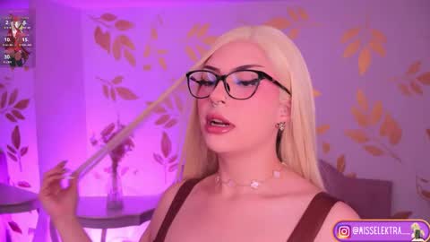 Snapshot of misselektra__ chatting on 02-25-26, 05:39 ELEKTRA online show from 02-25-26, 05:39