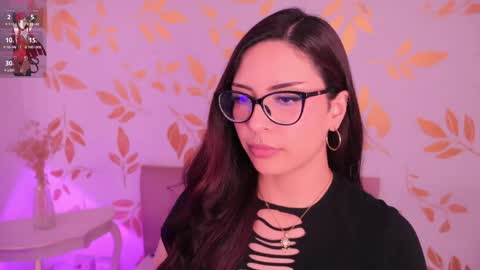 Snapshot of misselektra__ chatting on 05-19-26, 04:08 ELEKTRA online show from 05-19-26, 04:08