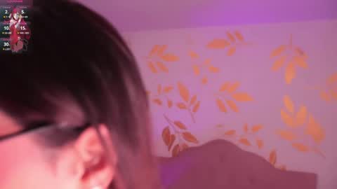 Snapshot of misselektra__ chatting on 05-25-26, 04:07 ELEKTRA online show from 05-25-26, 04:07