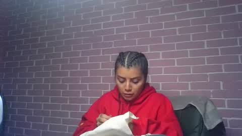 melodie  online show from 12-19-25, 10:11