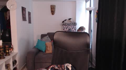 Emilie Diaz online show from 02-05-26, 02:22