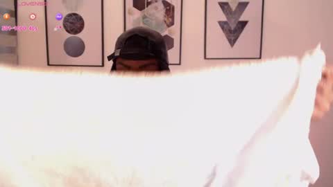 Snapshot of missemilie1 chatting on 07-29-26, 07:45 Emilie Diaz online show from 07-29-26, 07:45