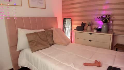 Julieta Arboleda   but i like call me esme online show from 01-05-26, 10:57