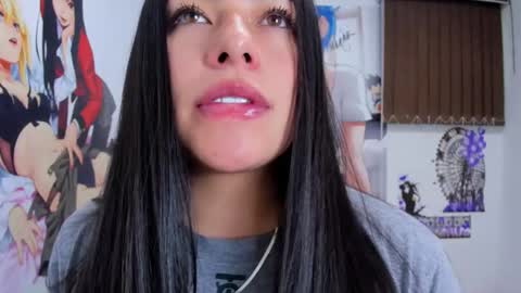 Snapshot of missexy303av chatting on 11-11-25, 01:33 missexy303av online show from 11-11-25, 01:33