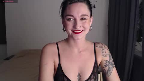 missfiti online show from 11-15-25, 07:10