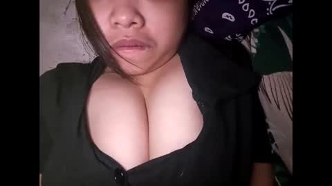 Snapshot of missirubrub chatting on 01-09-26, 12:24 Missi online show from 01-09-26, 12:24