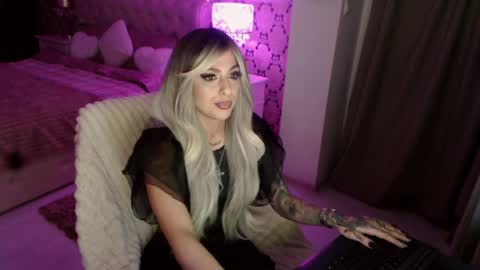 MissJenny7 online show from 03-25-26, 08:48