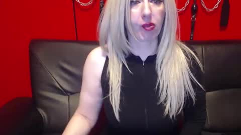 Snapshot of misskaliania chatting on 02-08-25, 03:52 MissKaliAnia online show from 02-08-25, 03:52