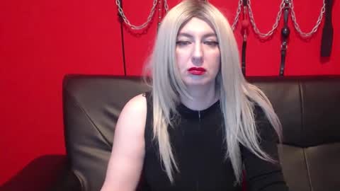 Snapshot of misskaliania chatting on 02-20-25, 03:41 MissKaliAnia online show from 02-20-25, 03:41