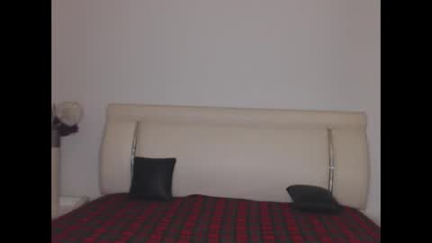 Khloe online show from 01-12-26, 06:35