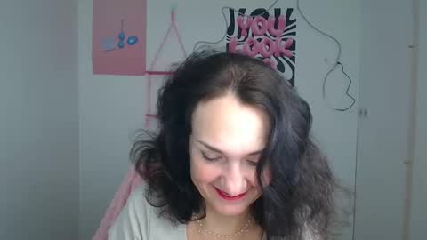 Christina online show from 02-25-26, 12:15