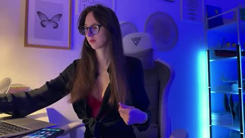 misslalii online show from 04-15-26, 11:28