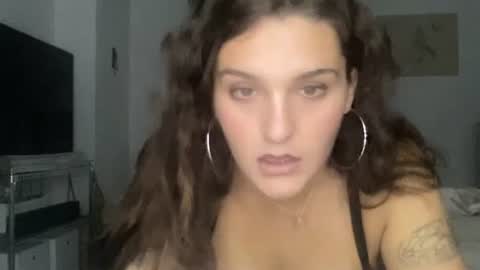 Snapshot of misslia101 chatting on 09-10-25, 01:16 misslia101 online show from 09-10-25, 01:16