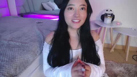 Miss Loise online show from 11-22-25, 03:49