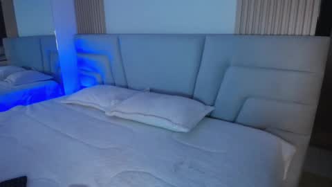 Miss Loise online show from 04-09-26, 03:39