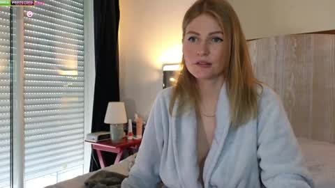 Misslucci online show from 02-21-25, 09:34