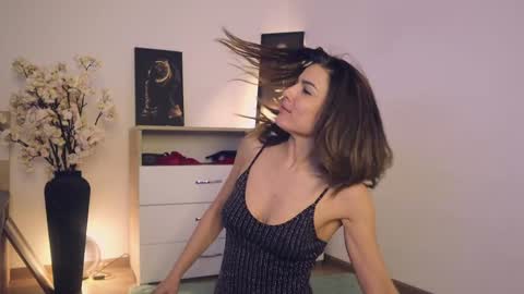 Snapshot of misslullu chatting on 01-26-25, 02:08 Lullu online show from 01-26-25, 02:08