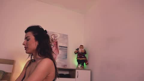 Lullu online show from 12-05-25, 02:36