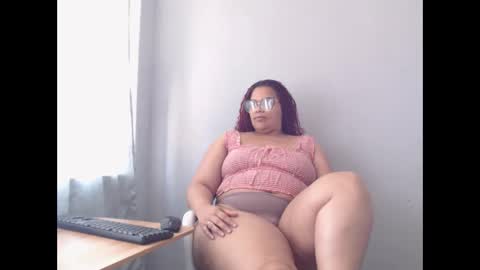 Snapshot of misslustxxx chatting on 09-22-25, 10:39 misslustxxx online show from 09-22-25, 10:39